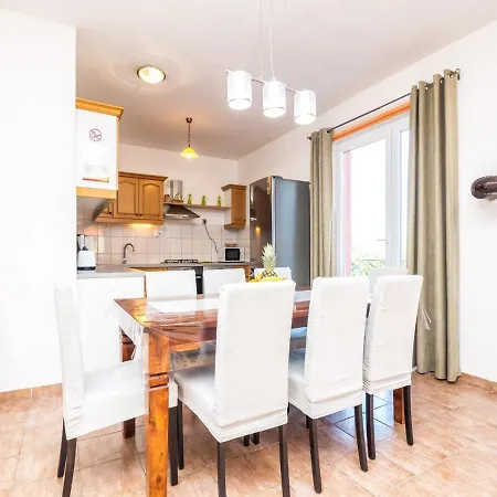 Marinela بيت للعطل فوديس