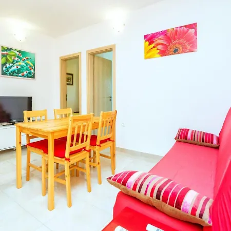 Marinela بيت للعطل