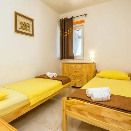 Marinela بيت للعطل *